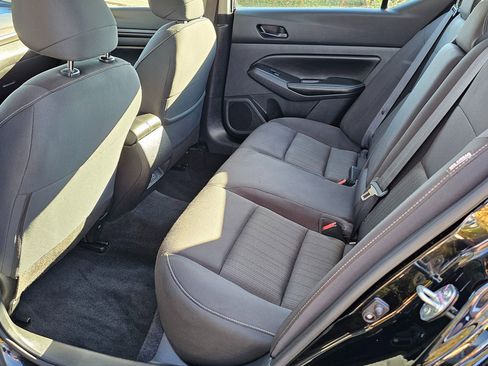 Used 2024 Nissan Altima 2.5 SV image 16