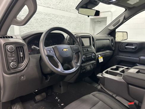 Used 2023 Chevrolet Silverado 1500 Custom AWD/4WD image 12