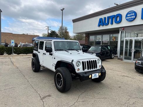 Used 2016 Jeep Wrangler Unlimited Sport image 3