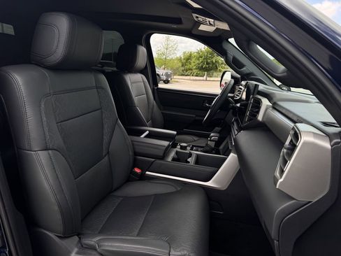 Used 2025 Toyota Tundra Limited image 29