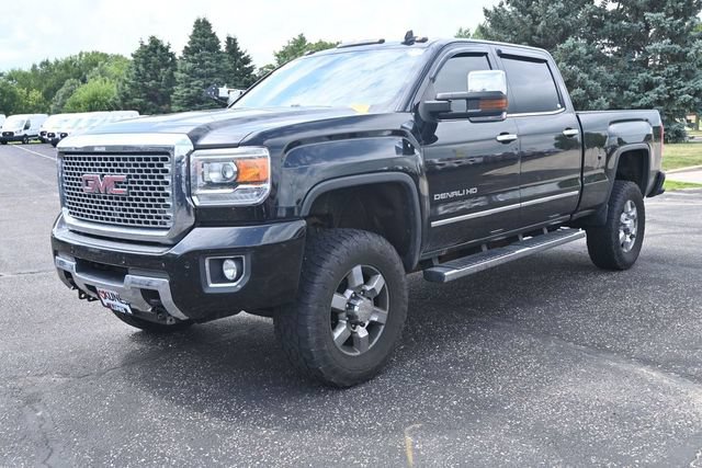 Used 2016 GMC Sierra 3500 Denali w/ Driver Alert Package AWD/4WD image 11