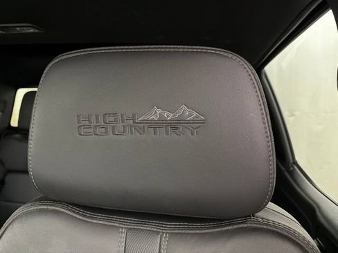 Used 2022 Chevrolet Silverado 1500 High Country AWD/4WD image 12