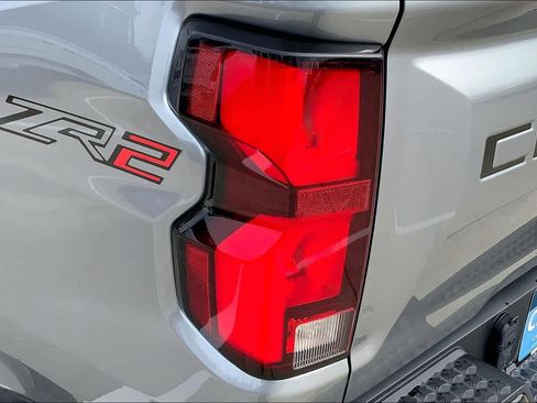 Certified 2024 Chevrolet Colorado ZR2 w/ ZR2 Convenience Package III image 27