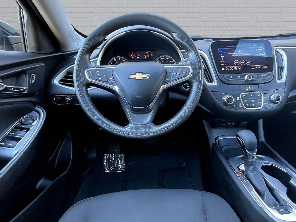 Used 2024 Chevrolet Malibu LT FWD image 8
