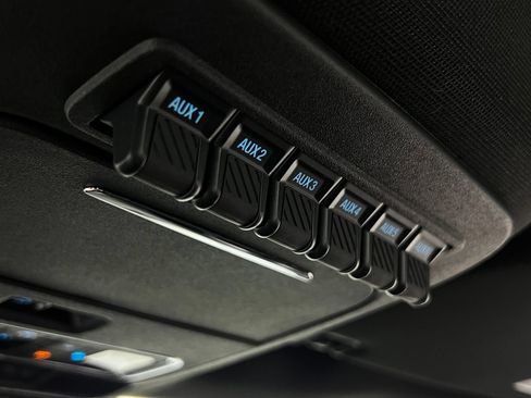 Used 2025 Ford F150 Raptor AWD/4WD image 26