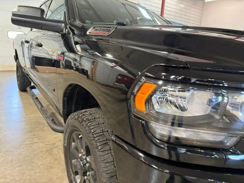 Used 2022 RAM 2500 Big Horn w/ Level C Equiment Group AWD/4WD image 3