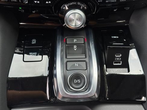 Used 2022 Acura MDX FWD image 30