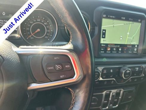 Used 2022 Jeep Gladiator Overland AWD/4WD image 18