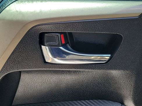 Used 2015 Toyota RAV4 XLE FWD image 16