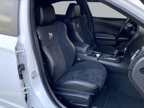 Used 2023 Dodge Charger Scat Pack w/ Plus Group RWD image 9