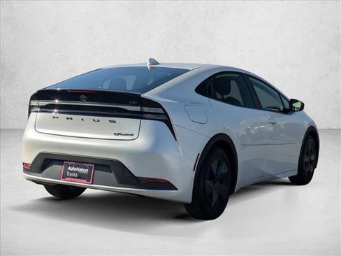 Certified 2024 Toyota Prius Prime SE image 5