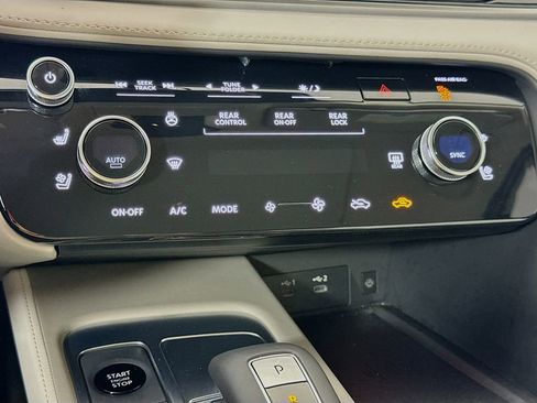 Used 2026 INFINITI QX60 Luxe w/ Cargo Package image 19