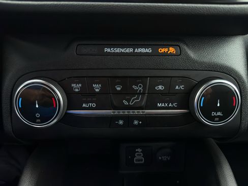 Used 2025 Ford Escape ST-Line AWD/4WD image 29