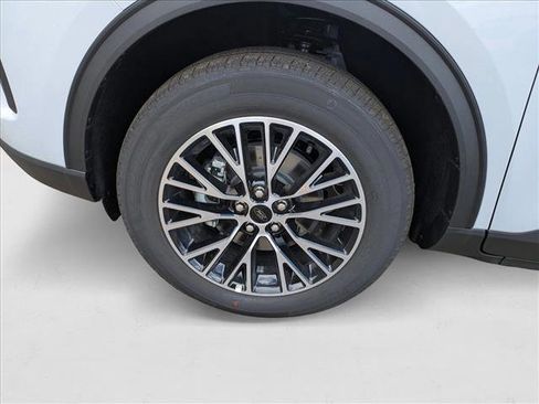 New 2025 Ford Escape SE image 10