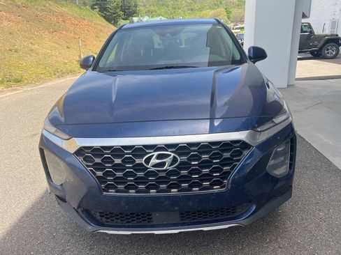 Used 2020 Hyundai Santa Fe SE AWD/4WD image 2