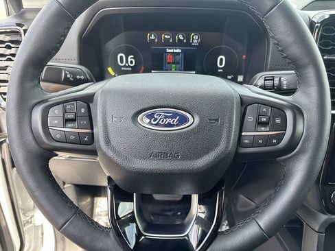 Used 2025 Ford Ranger Lariat w/ FX4 Off-Road Package AWD/4WD image 21