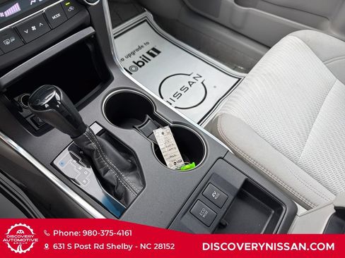 Used 2017 Toyota Camry LE FWD image 26
