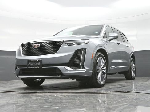 Certified 2025 Cadillac XT6 Premium Luxury image 19