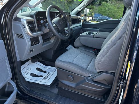 Used 2024 Ford F350 XL w/ STX Appearance Package AWD/4WD image 10