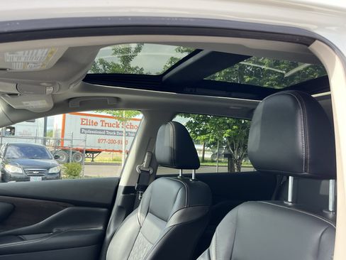 Used 2023 Nissan Murano Platinum w/ Cargo Package AWD/4WD image 19