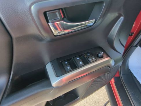 Used 2022 Toyota Tacoma Limited AWD/4WD image 13