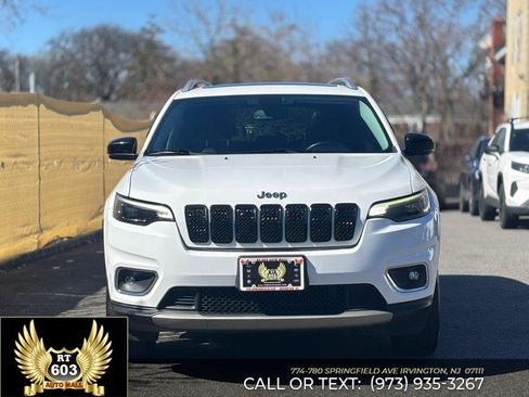Used 2019 Jeep Cherokee Limited image 2