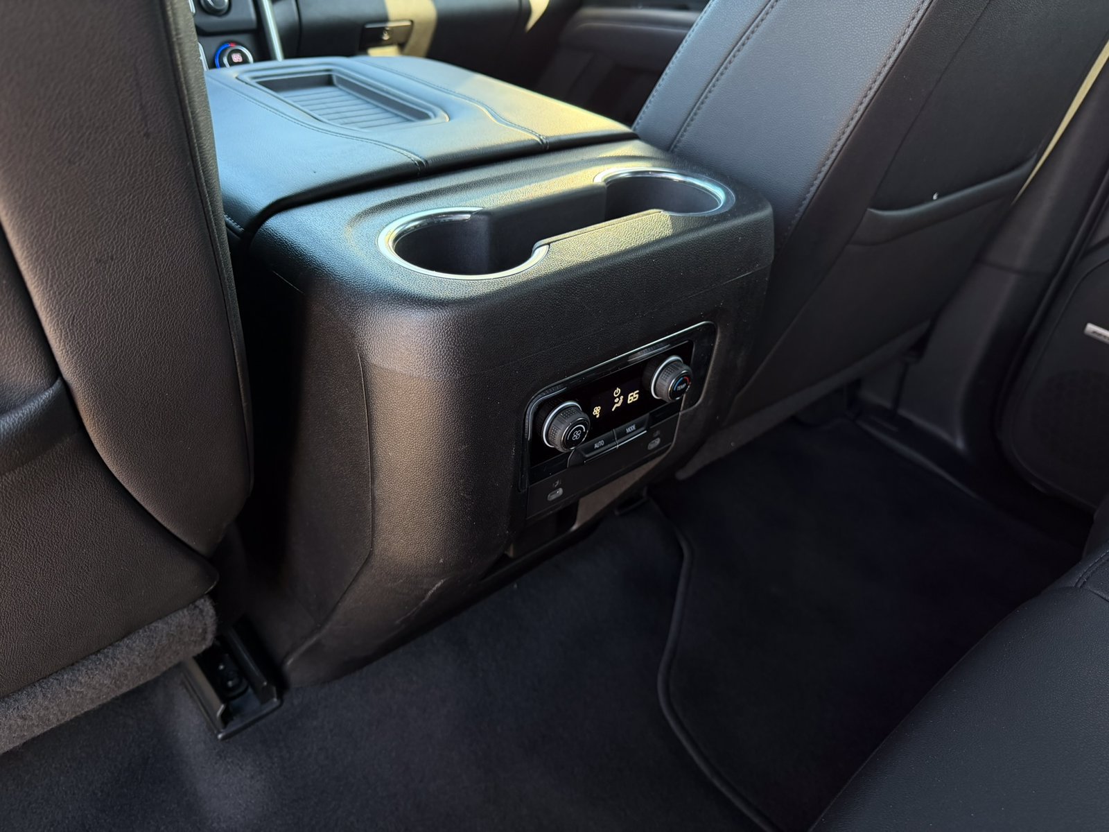 Used 2023 Chevrolet Tahoe LT RWD image 29