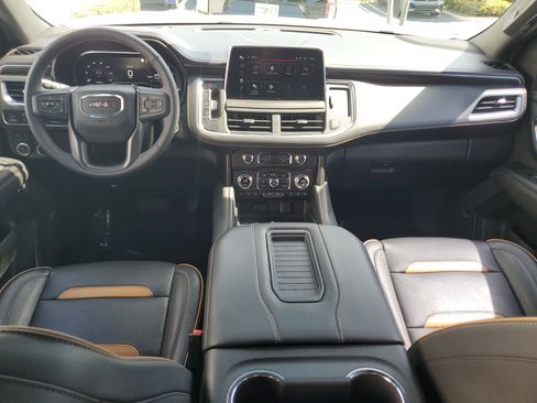 Used 2022 GMC Yukon AT4 AWD/4WD image 17