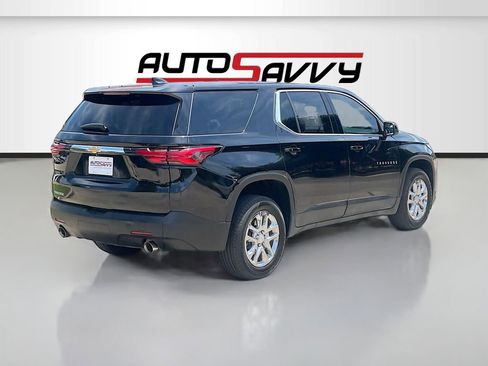 Used 2023 Chevrolet Traverse LS FWD image 7