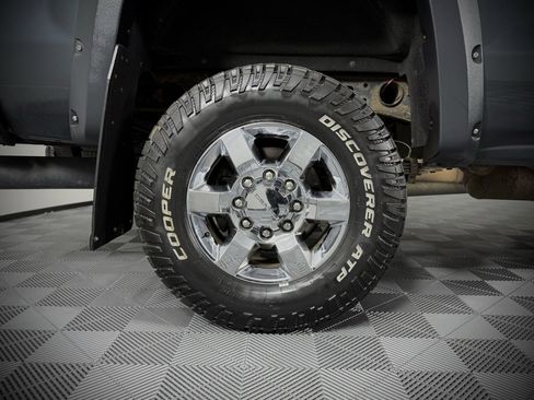 Used 2019 GMC Sierra 2500 Denali image 18