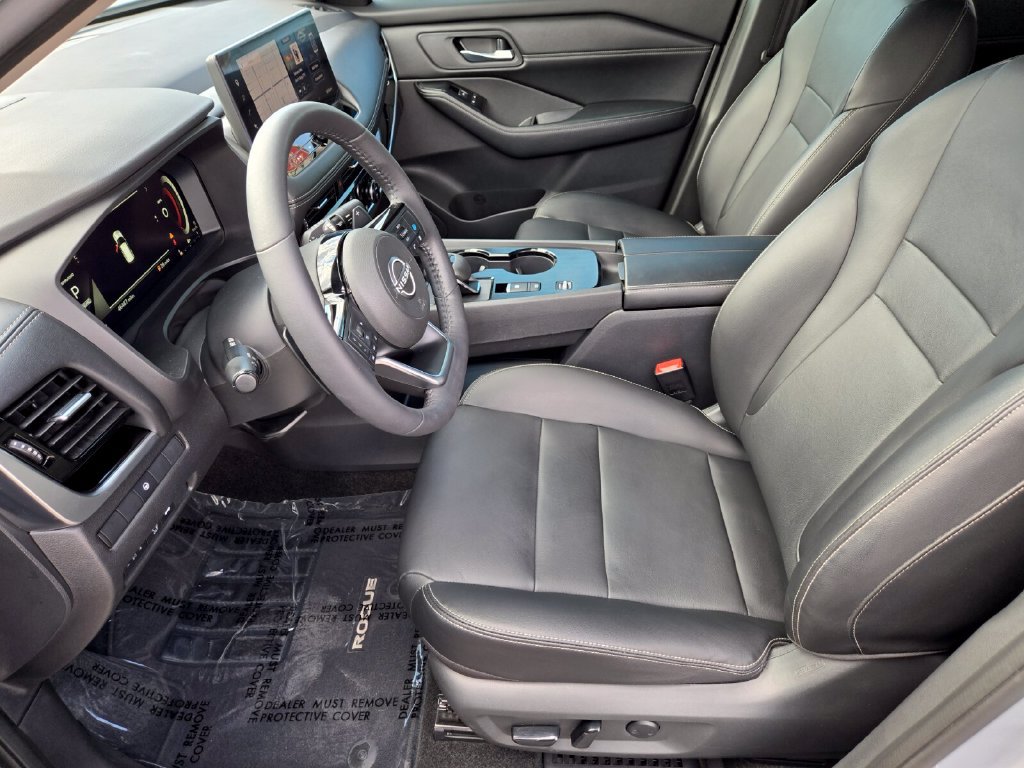 Certified 2024 Nissan Rogue SL w/ SL Premium Package FWD image 10