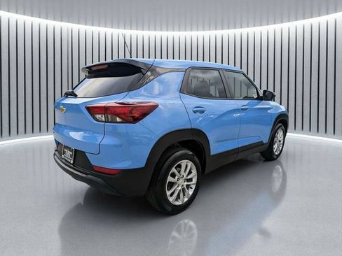 Used 2024 Chevrolet TrailBlazer LS w/ LS Convenience Package FWD image 4