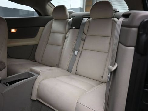 Used 2011 Volvo C70 T5 FWD image 25