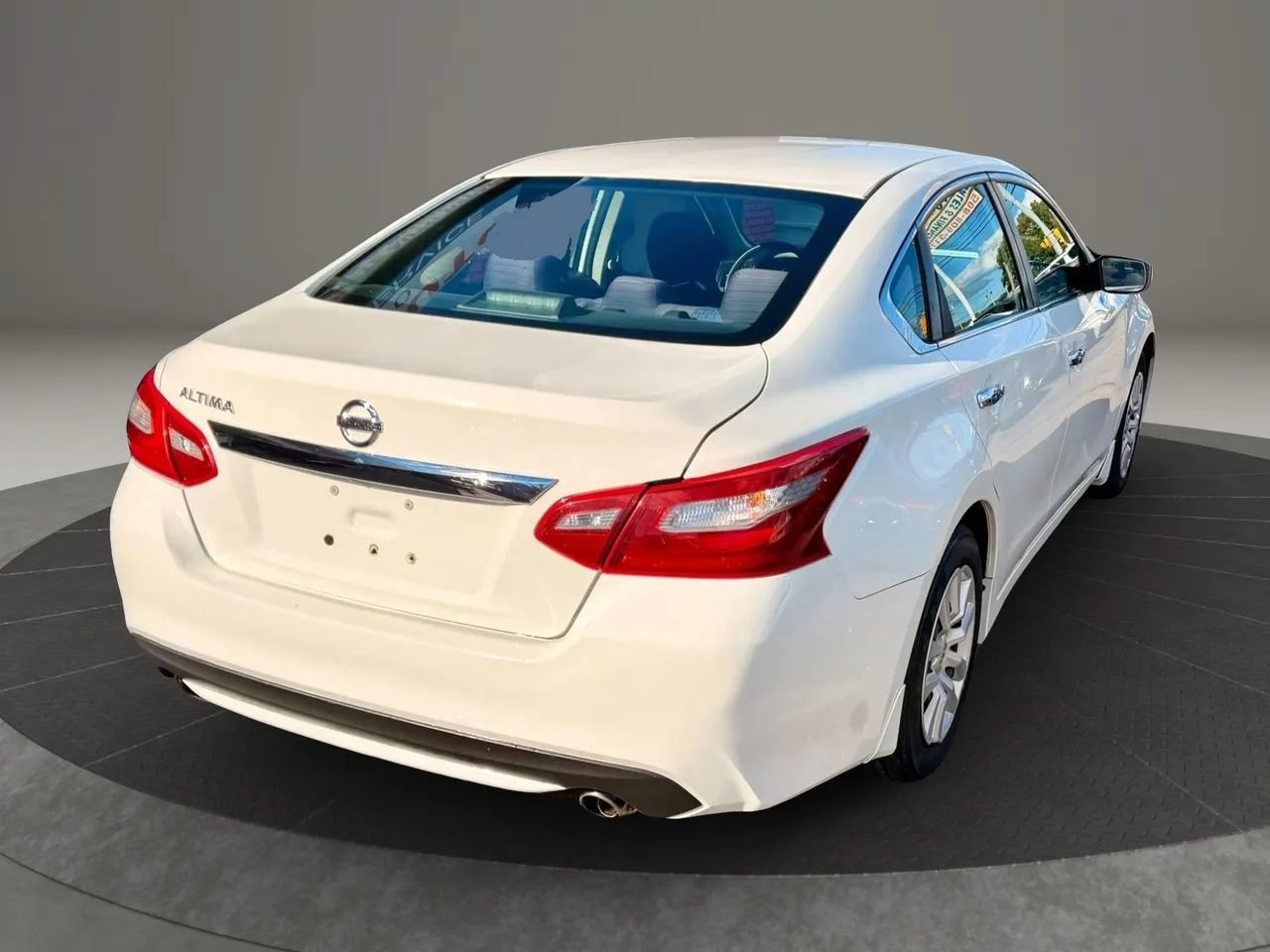 Used 2018 Nissan Altima 2.5 S w/ S Convenience Package FWD image 4