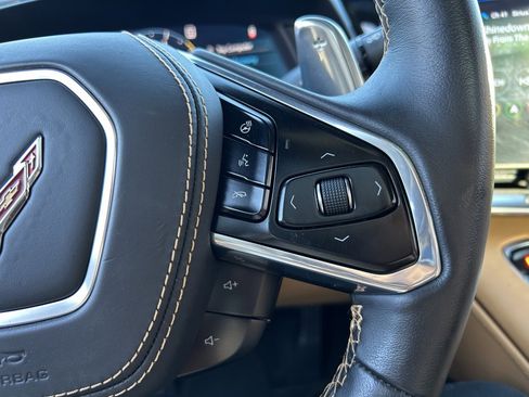 Used 2021 Chevrolet Corvette Stingray Premium Conv w/ Z51 Performance Package image 32