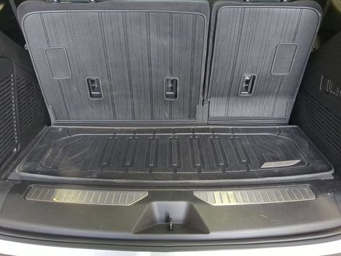 Used 2025 GMC Yukon AT4 w/ AT4 Premium Package AWD/4WD image 41