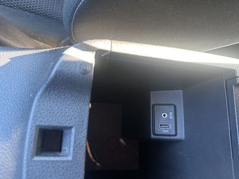 Used 2018 Nissan Sentra S w/ S Midnight Style Package image 23