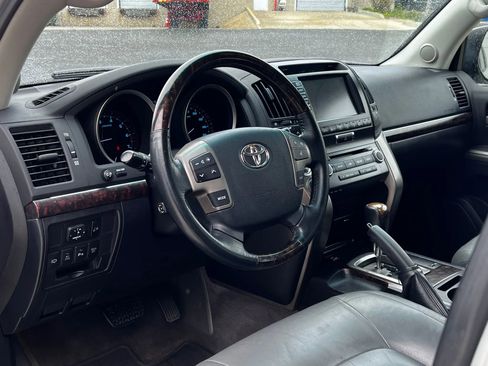 Used 2008 Toyota Land Cruiser AWD/4WD image 33
