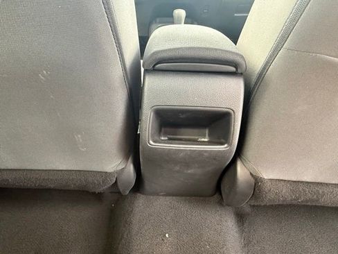 Used 2021 Toyota Corolla LE FWD image 9