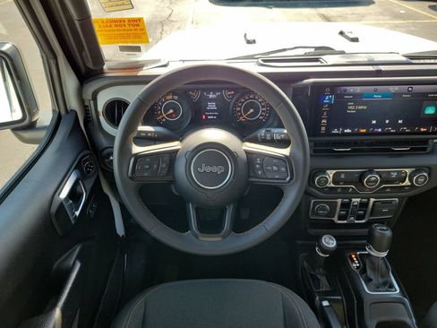 Used 2024 Jeep Wrangler Unlimited Sport AWD/4WD image 13