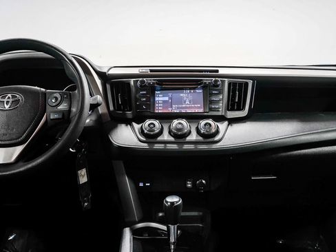 Used 2018 Toyota RAV4 LE w/ Carpet Mat Package FWD image 13