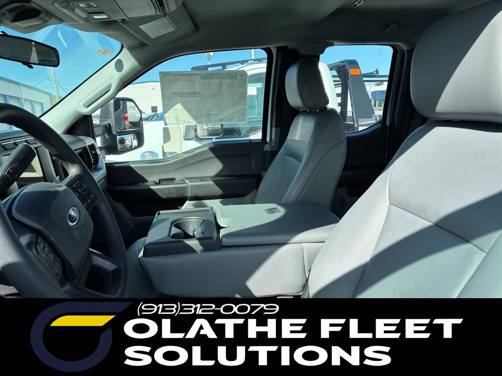 New 2025 Ford F350 XL w/ XL Chrome Package AWD/4WD image 7