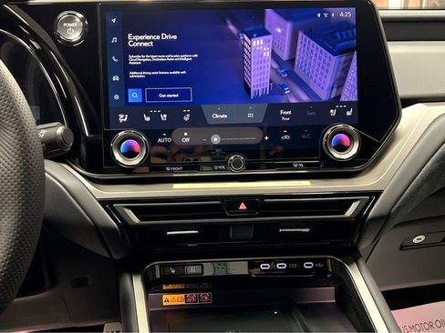 New 2026 Lexus TX 500h AWD image 34