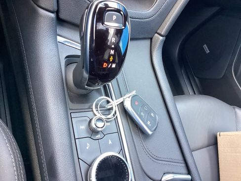 Used 2025 Cadillac XT5 Premium Luxury image 28