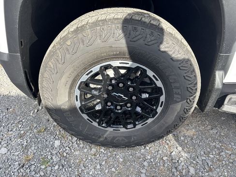 New 2026 Chevrolet Silverado EV Trail Boss w/ Plus Package image 13