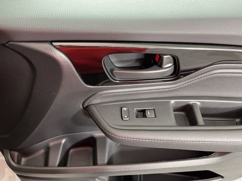 New 2026 Honda Odyssey Touring image 11