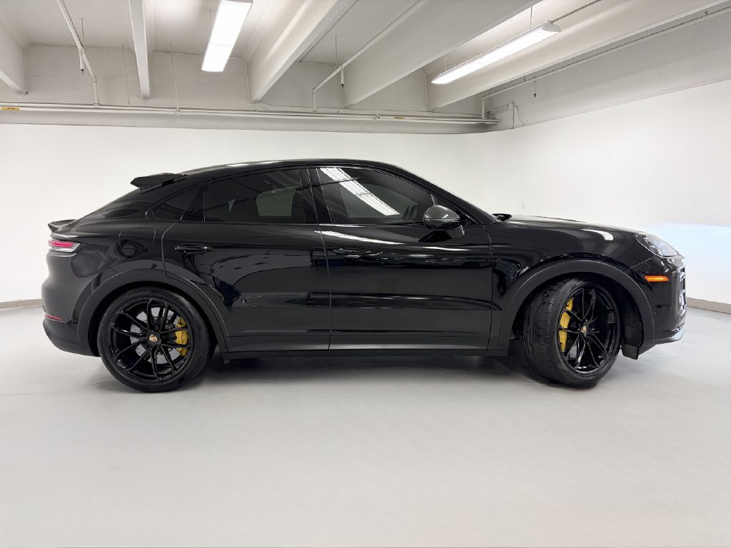 Used 2026 Porsche Cayenne Turbo GT AWD/4WD image 6