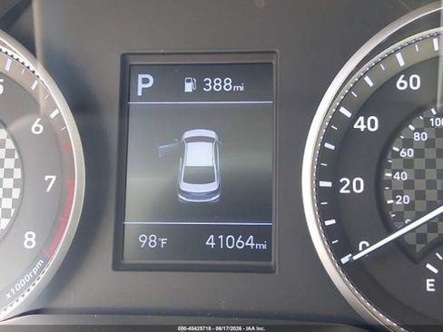 Used 2020 Hyundai Elantra SE FWD image 13