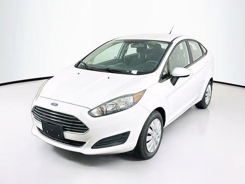 Used 2018 Ford Fiesta S FWD image 3