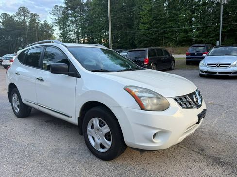 Used 2015 Nissan Rogue S w/ Convenience Package FWD image 9